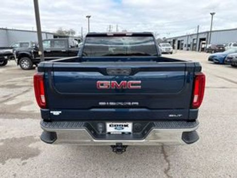 Used 2022 GMC Sierra 1500 SLT w/ SLT Convenience Package image 6