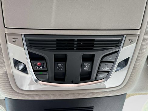 Certified 2026 Acura MDX SH-AWD w/ Technology Package image 28