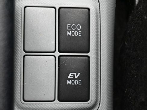 Used 2014 Toyota Prius C Two FWD image 23