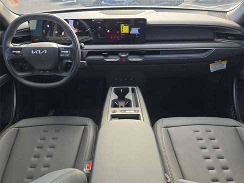 New 2026 Kia EV9 Wind image 13