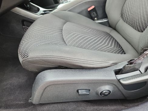 Used 2017 Dodge Journey SXT w/ Comfort/Convenience Group FWD image 10