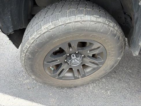 Used 2021 Toyota Tacoma SR w/ SR Convenience Package RWD image 13