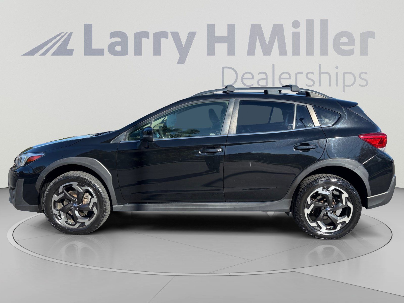Used 2022 Subaru Crosstrek 2.5i Limited w/ Moonroof Package 2 AWD/4WD image 2