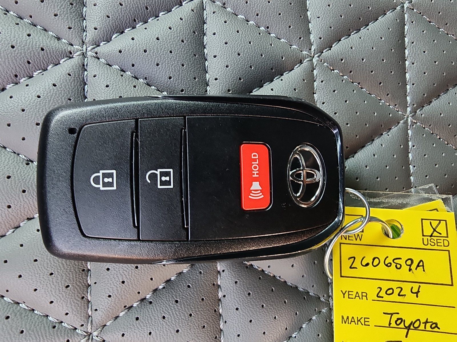 Used 2024 Toyota Tacoma SR5 AWD/4WD image 26