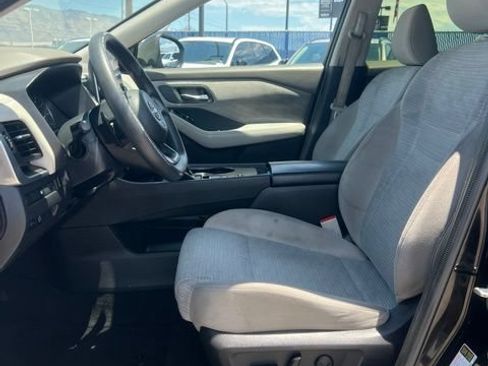 Used 2023 Nissan Rogue SV FWD image 25