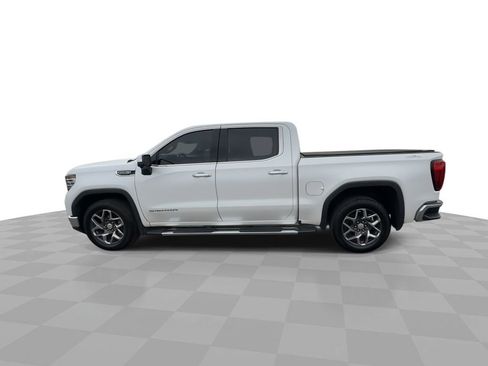 Certified 2022 GMC Sierra 1500 SLT w/ SLT Convenience Package image 5