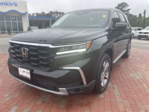 Certified 2025 Honda Pilot EX-L image 1
