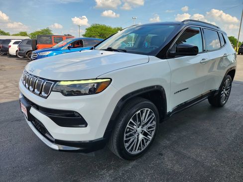 Used 2022 Jeep Compass Limited w/ Elite Group AWD/4WD image 7