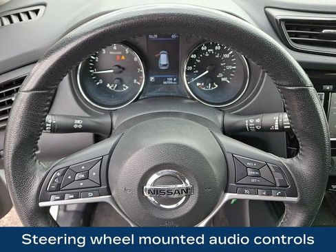 Used 2019 Nissan Rogue S w/ Special Edition Package image 4