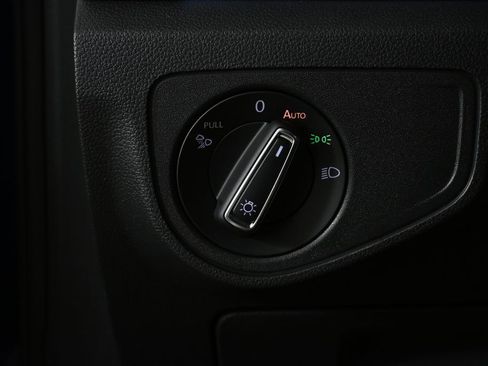 Used 2022 Volkswagen Atlas Cross Sport SEL Premium R-Line image 9