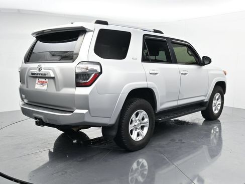 Used 2021 Toyota 4Runner SR5 AWD/4WD image 7