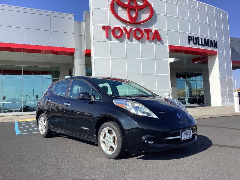 Used 2013 Nissan Leaf SV w/ LED & Quick Charge Pkg image 1