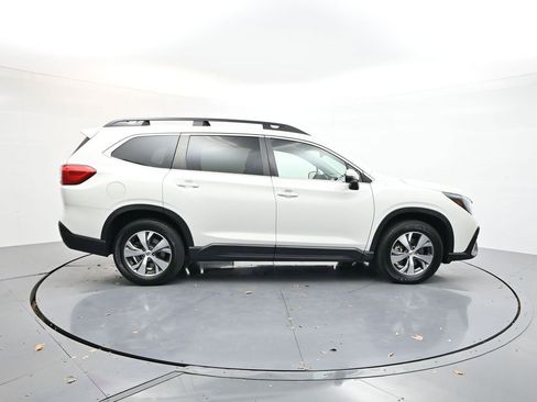 Used 2023 Subaru Ascent Premium w/ Convenience Package image 8
