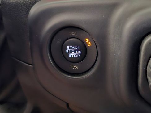 Used 2019 Jeep Wrangler Rubicon AWD/4WD image 17