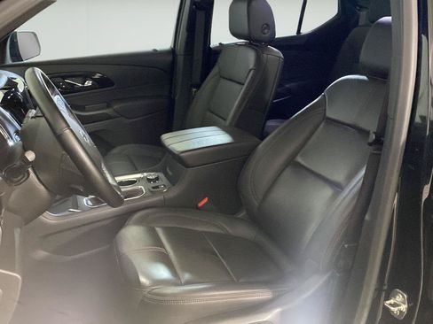 Certified 2023 Chevrolet Traverse RS FWD image 20