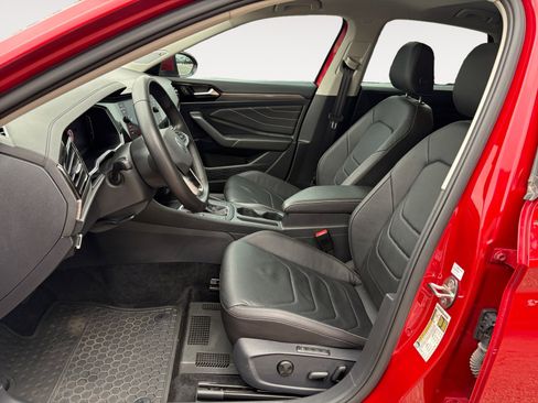 Certified 2024 Volkswagen Jetta SEL image 20