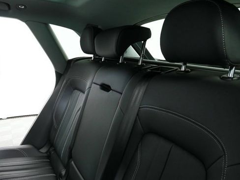 Used 2023 Audi Q5 2.0T Premium Plus w/ Premium Plus Package image 21