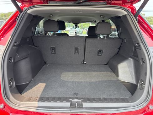 Certified 2024 Chevrolet Equinox LT FWD image 8