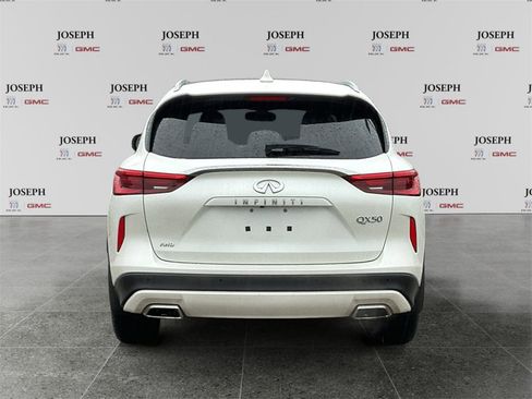 Used 2021 INFINITI QX50 Luxe w/ Appearance Package image 7