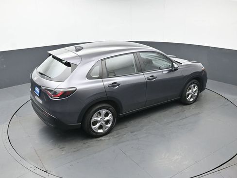 Certified 2024 Honda HR-V LX image 40