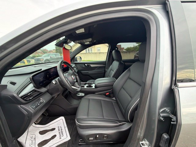 Used 2025 Buick Enclave Preferred AWD/4WD image 27