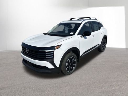 New 2026 Nissan Kicks SV w/ SV Premium Package image 2