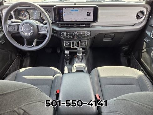 Used 2025 Jeep Wrangler Unlimited Sport AWD/4WD image 15