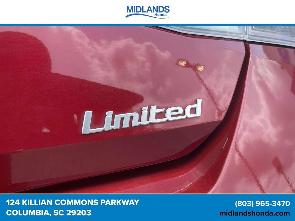 Used 2024 Hyundai Elantra Limited FWD image 8