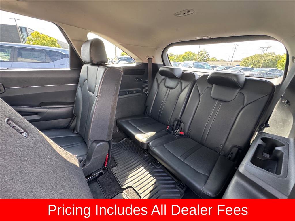 Used 2023 Kia Sorento S FWD image 12