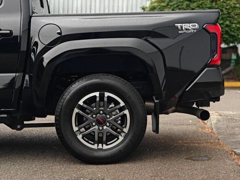 Used 2024 Toyota Tacoma TRD Sport w/ TRD Sport Upgrade Package AWD/4WD image 11