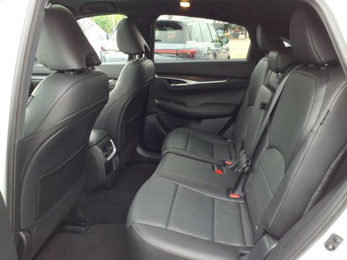 Certified 2025 INFINITI QX55 Luxe w/ Cargo Package AWD/4WD image 12
