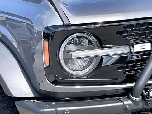 Used 2022 Ford Bronco Wildtrak AWD/4WD image 23