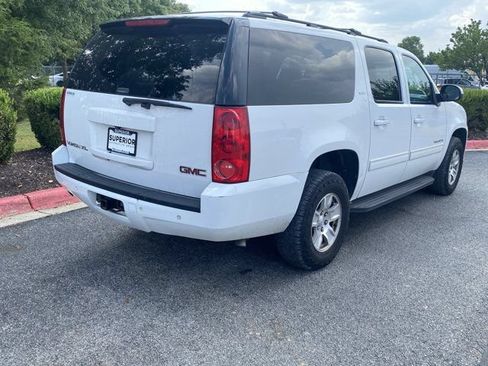 Used 2013 GMC Yukon XL SLT AWD/4WD image 3