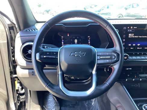 Used 2023 Chevrolet Colorado Z71 w/ Z71 Convenience Package 2 AWD/4WD image 16