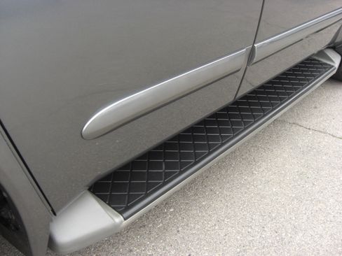 Used 2015 Nissan Armada SV image 15