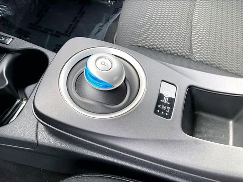 Used 2015 Nissan Leaf S w/ Charge Package image 16