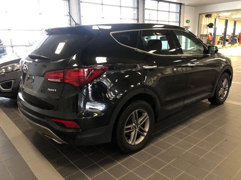 Used 2018 Hyundai Santa Fe Sport image 3