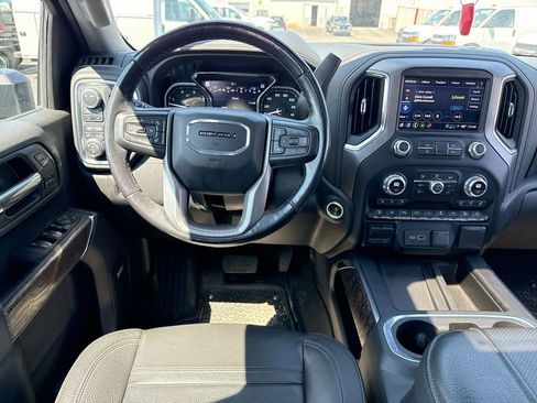Used 2023 GMC Sierra 3500 Denali w/ Denali Black Diamond Edition AWD/4WD image 14