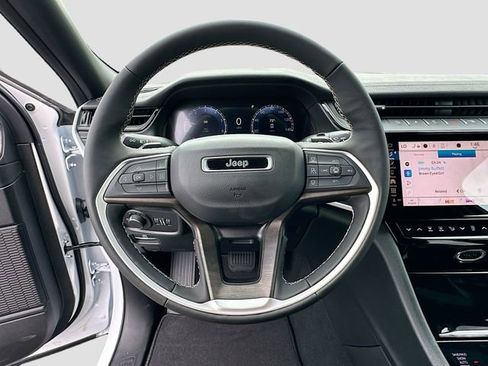 New 2026 Jeep Grand Cherokee 4WD image 7