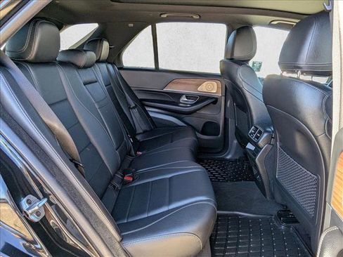 Used 2025 Mercedes-Benz GLE 350 4MATIC image 27