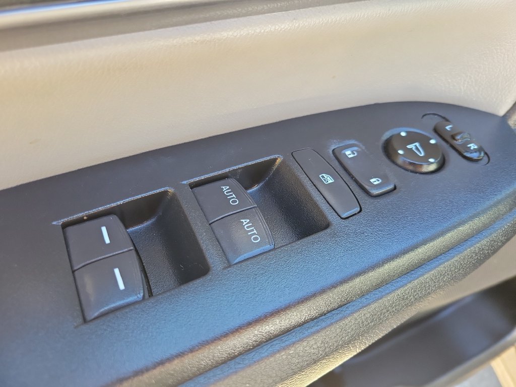 Used 2018 Honda CR-V EX-L image 17