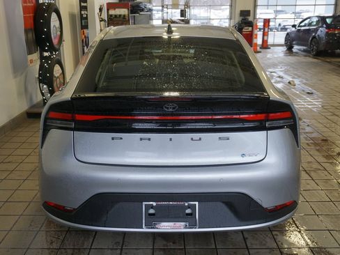 New 2026 Toyota Prius LE image 16