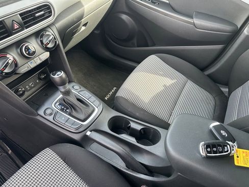 Used 2021 Hyundai Kona SEL Plus image 18