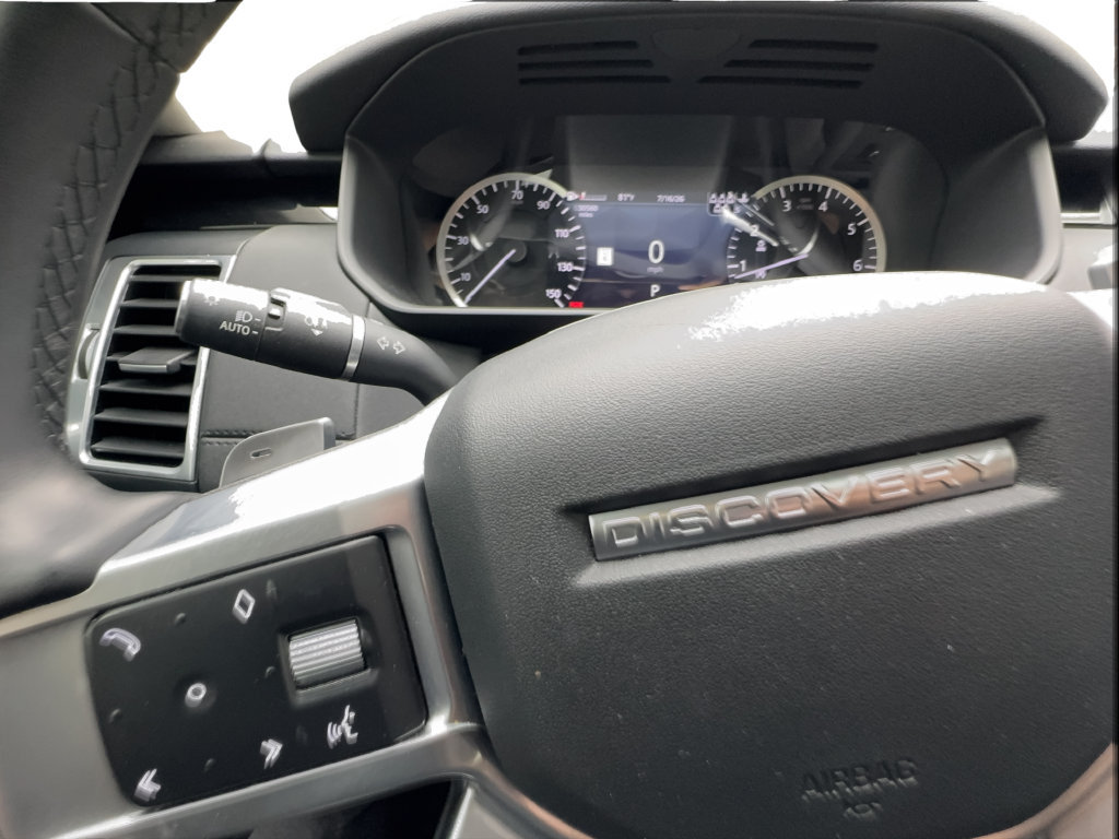 Used 2023 Land Rover Discovery S AWD/4WD image 47