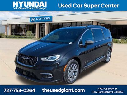 Used 2022 Chrysler Pacifica Pinnacle