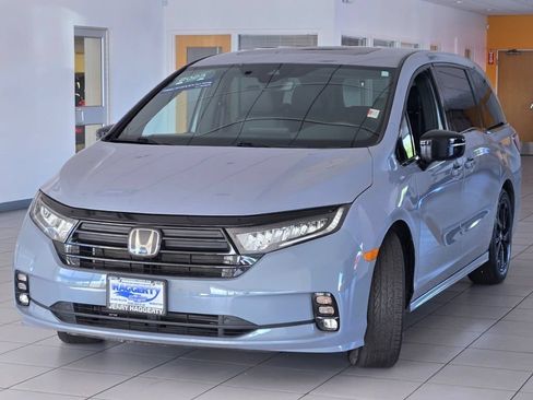 Used 2023 Honda Odyssey Sport image 4