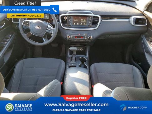 Used 2019 Kia Sorento AWD V6 image 11