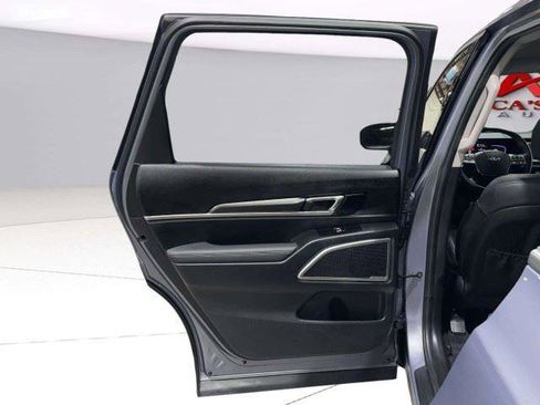 Used 2024 Kia Telluride S FWD image 42
