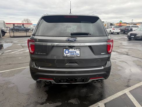 Used 2018 Ford Explorer Platinum image 4