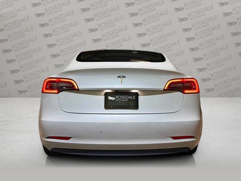 Used 2023 Tesla Model 3 Standard Range image 7